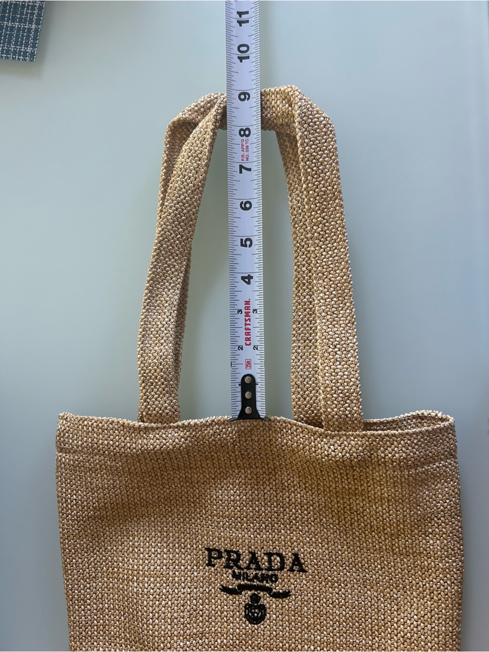 Prada - Picture 6 of 6